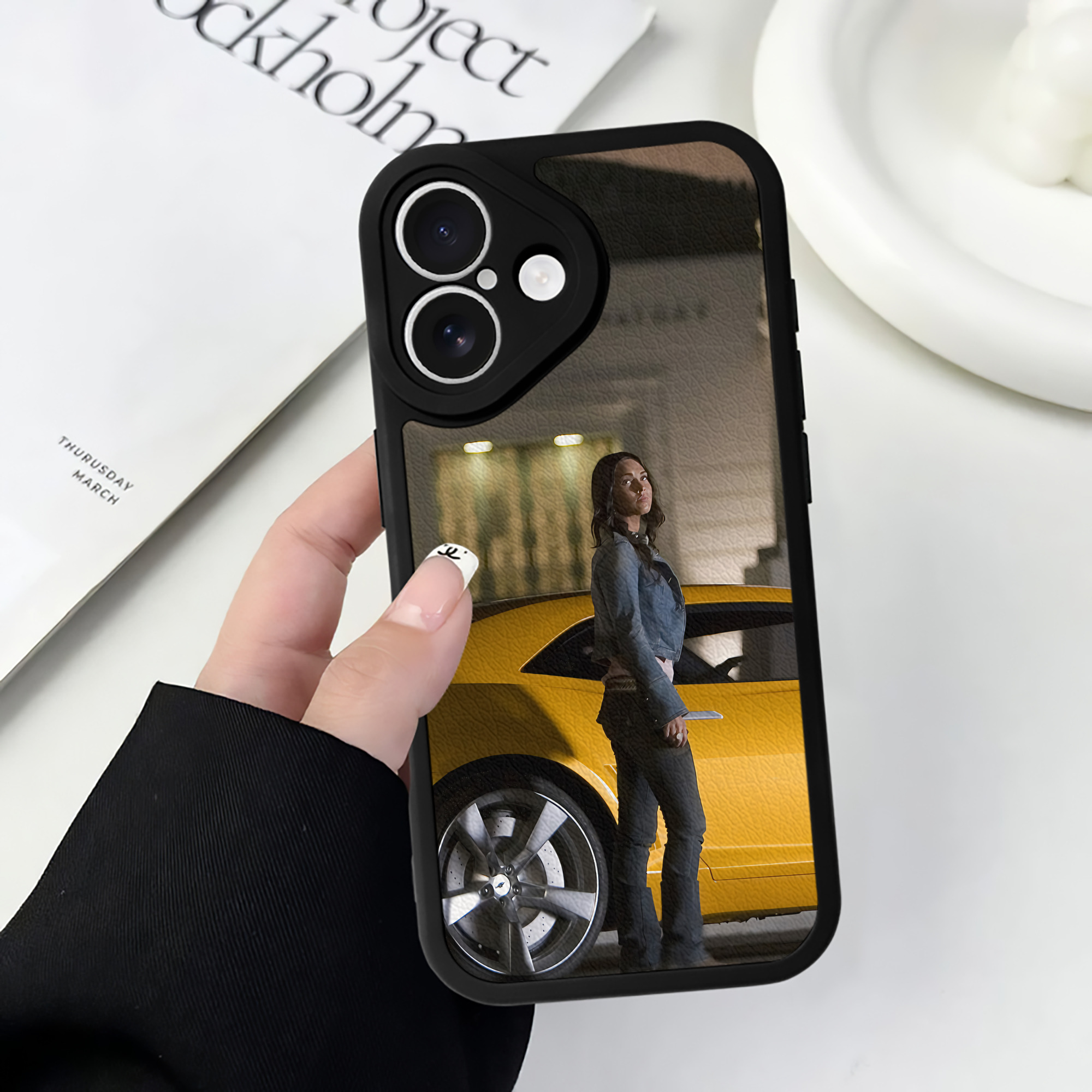 （画像用） Transformers トランスフォーマー 【iPhone 16シリーズ対応】シリコンスマホケース（レザー調） 材質：シリコン